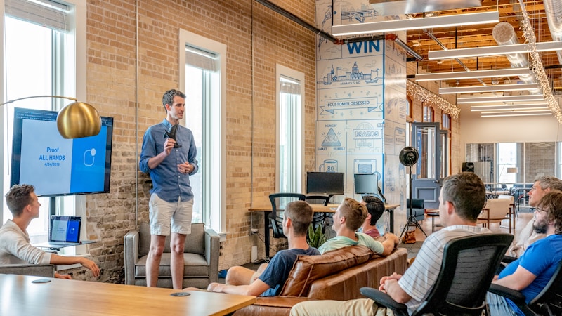 Contractor lead generation team meeting